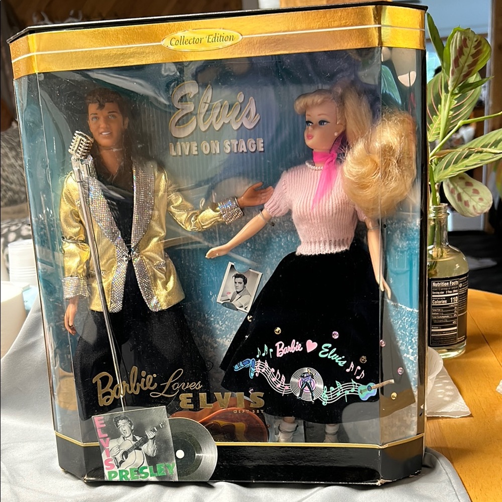 Barbie Loves Elvis Dollās